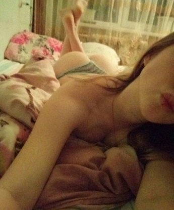 Живу в Москве. У меня много возможностей для твоих фантазий. Мои услуги позволят тебе отвлечься от рутины и погрузиться в мир удовольствия. Я умею создать неповторимую атмосферу, в которой ты почувствуешь себя особенным. Приглашаю тебя провести время в моей компании и погрузиться в океан приятных ощущений. Не стесняйся, я всегда готова удовлетворить твои желания. Смотри мои фото и читай отзывы, чтобы убедиться в моей красоте и профессионализме. Буду рада встрече с тобой. 💋🌹 Светуся